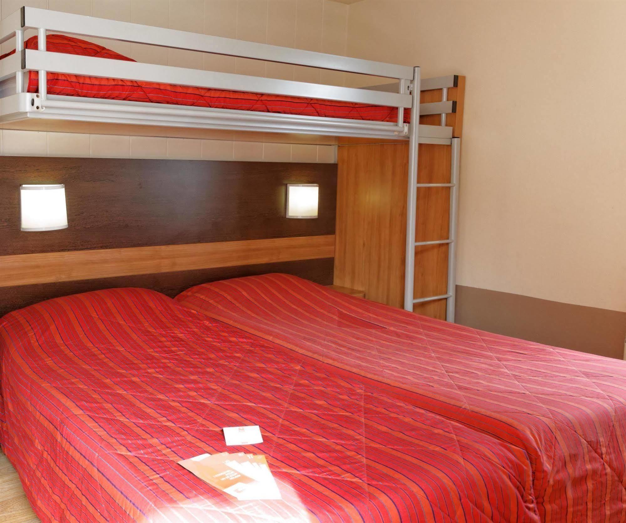 Premiere Classe Lyon Sud - Irigny - Pierre Benite Ngoại thất bức ảnh